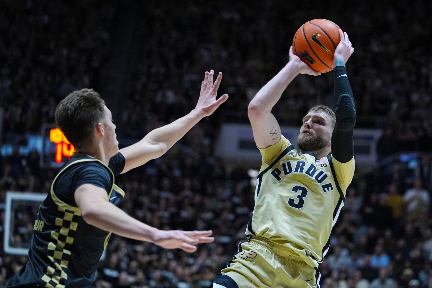 Smith leads balanced attack as No. 1 Purdue defeats stubborn Oakland 87-77 | iNFOnews.ca Smith leads balanced attack as No. 1 Purdue defeats stubborn Oakland 87-77 | iNFOnews.ca