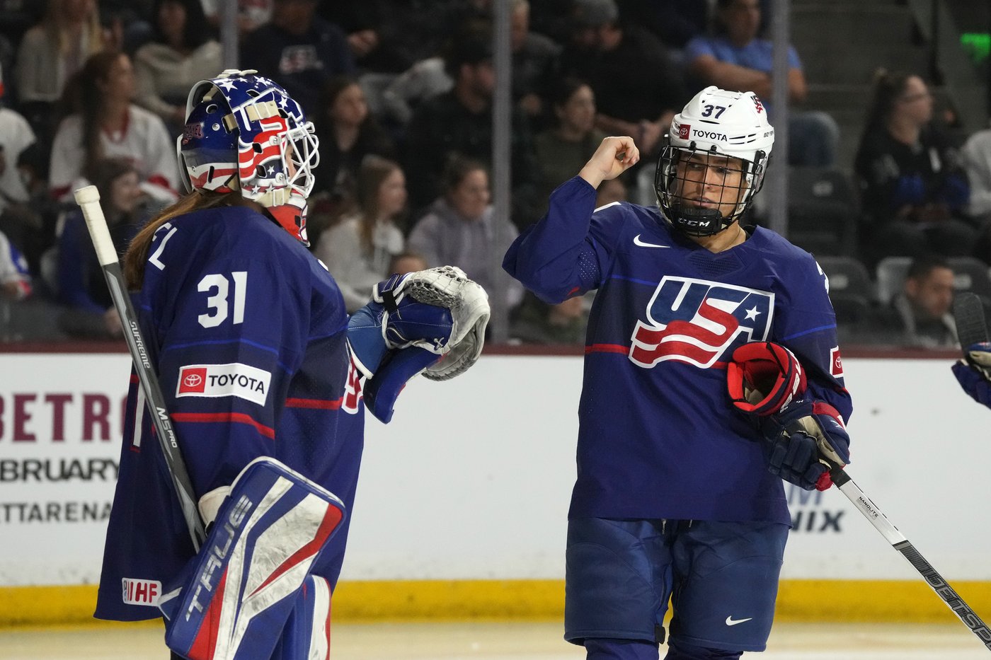 Murphy nets hat trick, U.S. beats Canada 4-1 in Rivalry Series opener | iNFOnews.ca Murphy nets hat trick, U.S. beats Canada 4-1 in Rivalry Series opener | iNFOnews.ca