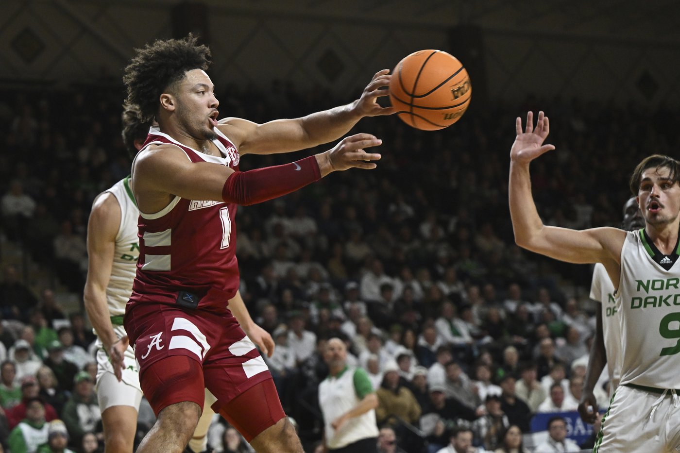 Nelson returns home to help No. 6 Alabama hold off Eaglestaff, North Dakota 97-90 | iNFOnews.ca