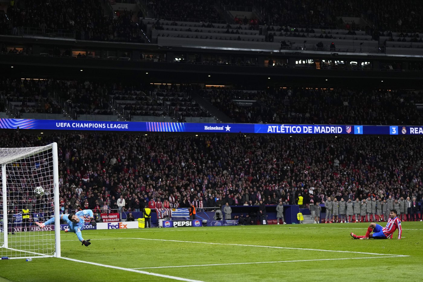 Soccer law on penalty kicks updated after Champions League incident helped oust Atletico | iNFOnews.ca
