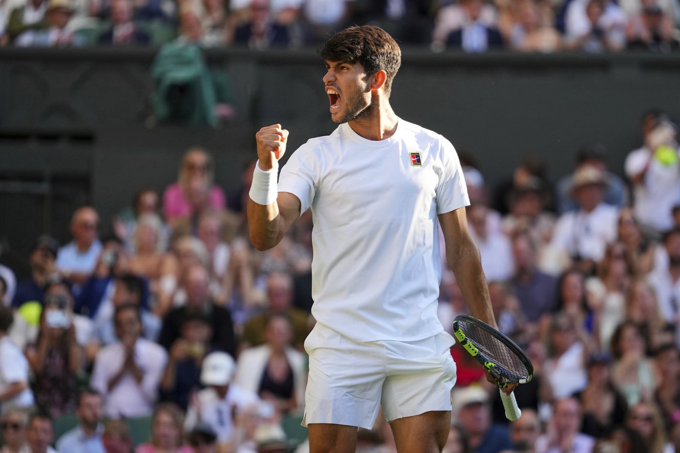 Carlos Alcaraz makes quick work of Cam Norrie at Wimbledon to reach semifinals | iNFOnews.ca