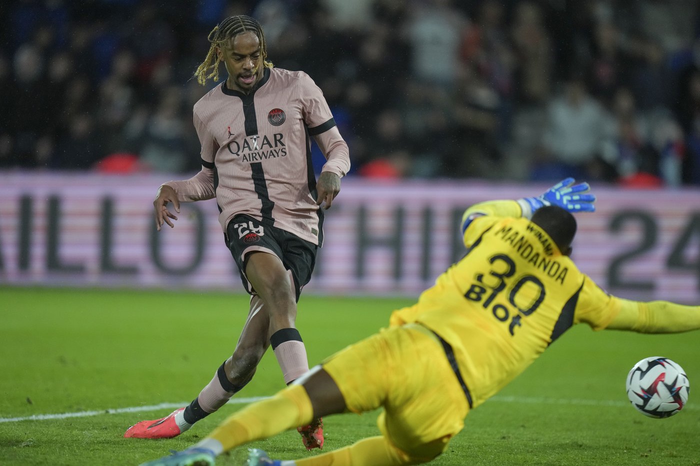 Barcola scores twice as PSG extends unbeaten run in France with 3-1 win over Rennes | iNFOnews.ca Barcola scores twice as PSG extends unbeaten run in France with 3-1 win over Rennes | iNFOnews.ca