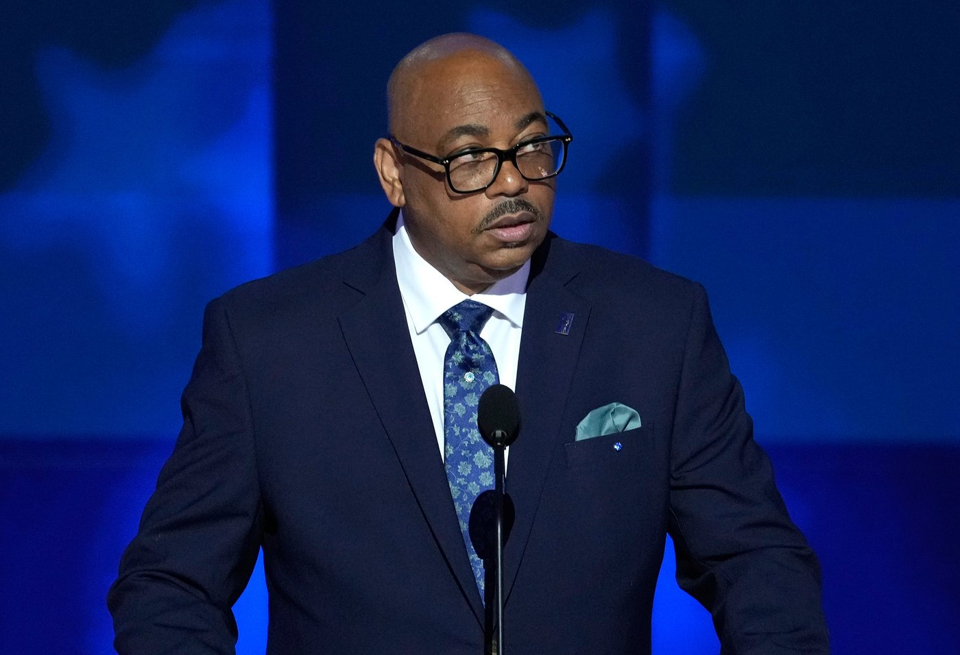 AFGE president says downsizing after Trump's order threatens the union's survival | iNFOnews.ca AFGE president says downsizing after Trump's order threatens the union's survival | iNFOnews.ca