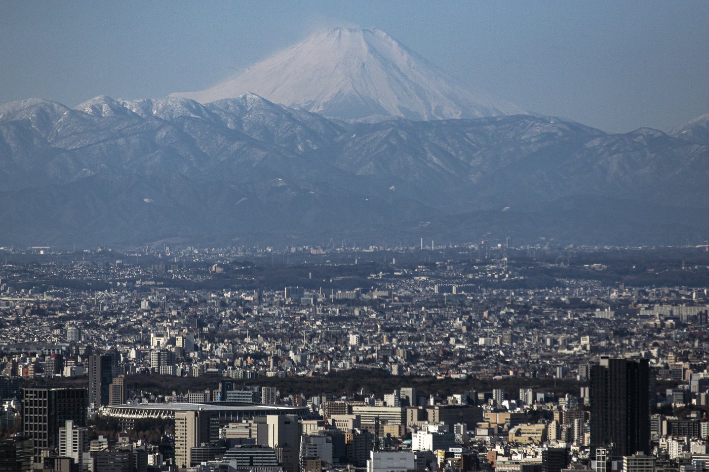 A man airlifted from Japan's Mount Fuji returns to the slope days later and is rescued again | iNFOnews.ca