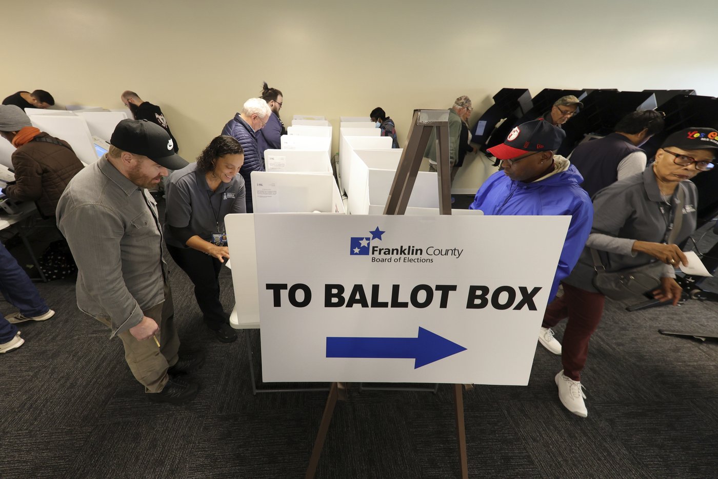 Disputes over access to the vote intensify as Ohioans begin to cast ballots | iNFOnews.ca