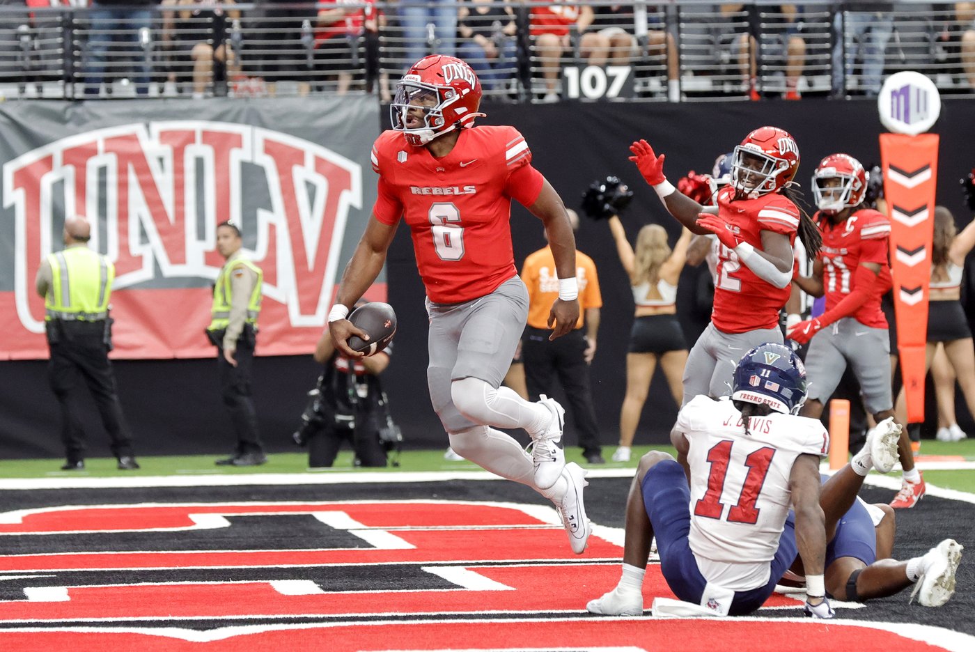 Newly ranked UNLV hopes to take a step toward the playoffs when Syracuse visits | iNFOnews.ca Newly ranked UNLV hopes to take a step toward the playoffs when Syracuse visits | iNFOnews.ca
