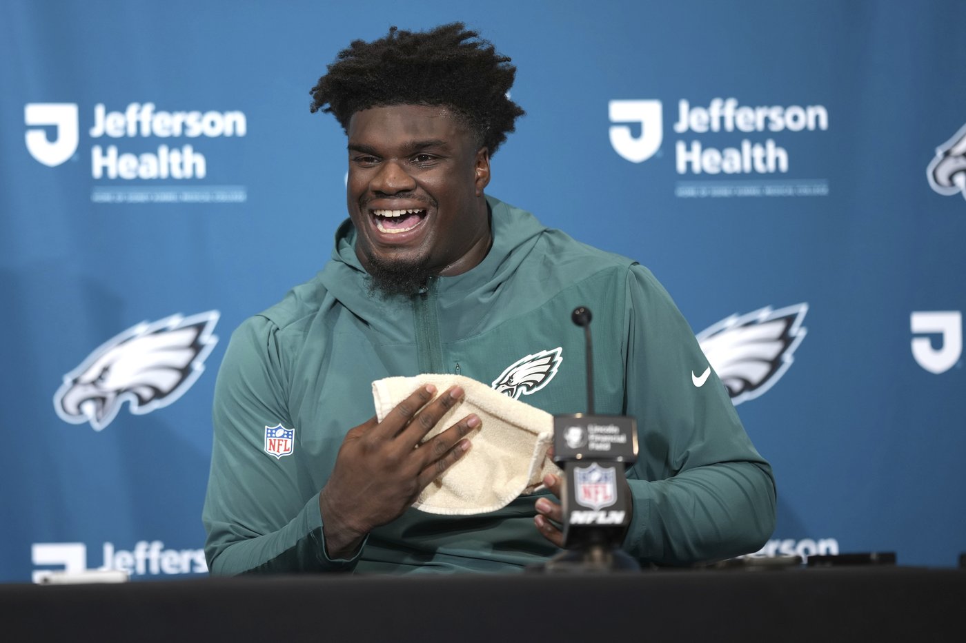 Eagles' secret weapon on their way to a 3-0 start? Two blocked field goals and a 61-yard return | iNFOnews.ca