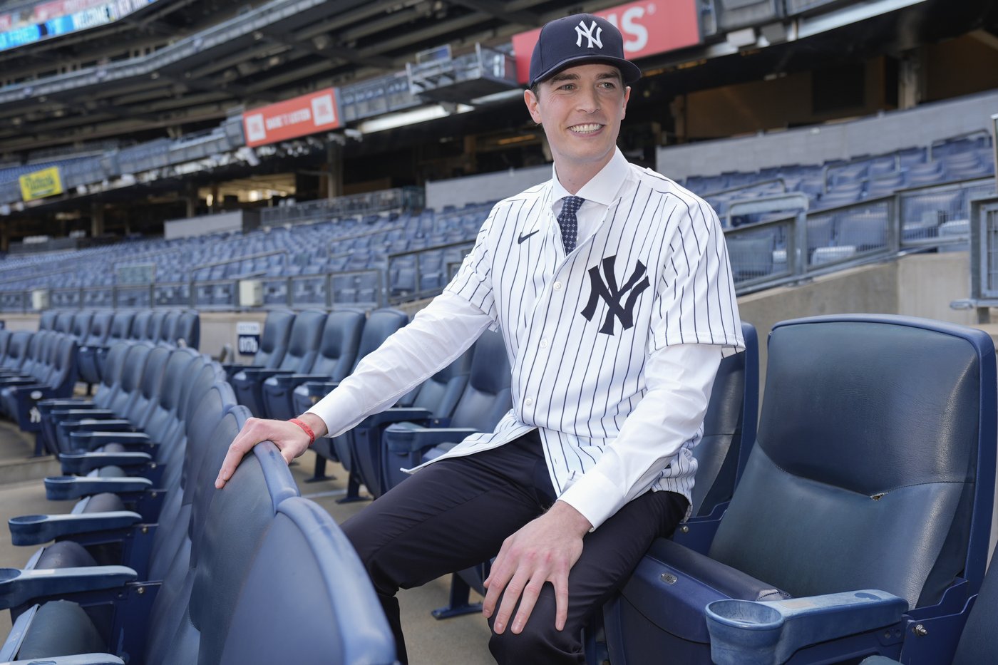 Max Fried's first thought on how to spend his Yankees fortune was his 3-year-old mutt, Apollo | iNFOnews.ca Max Fried's first thought on how to spend his Yankees fortune was his 3-year-old mutt, Apollo | iNFOnews.ca