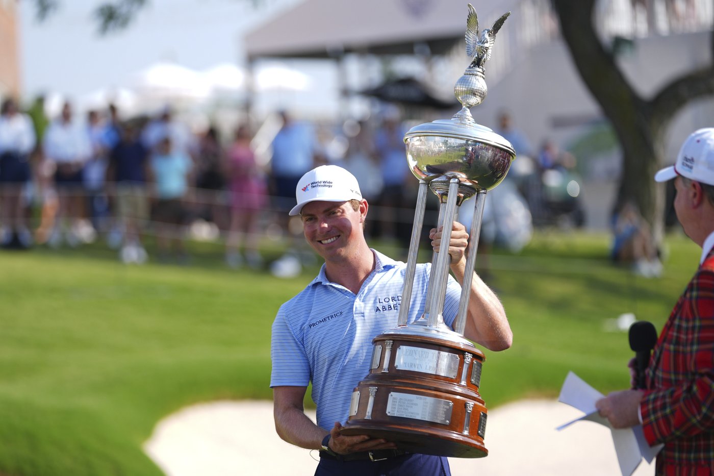 Ben Griffin hangs on at Colonial through tough final round, beats Matti Schmid by 1 | iNFOnews.ca