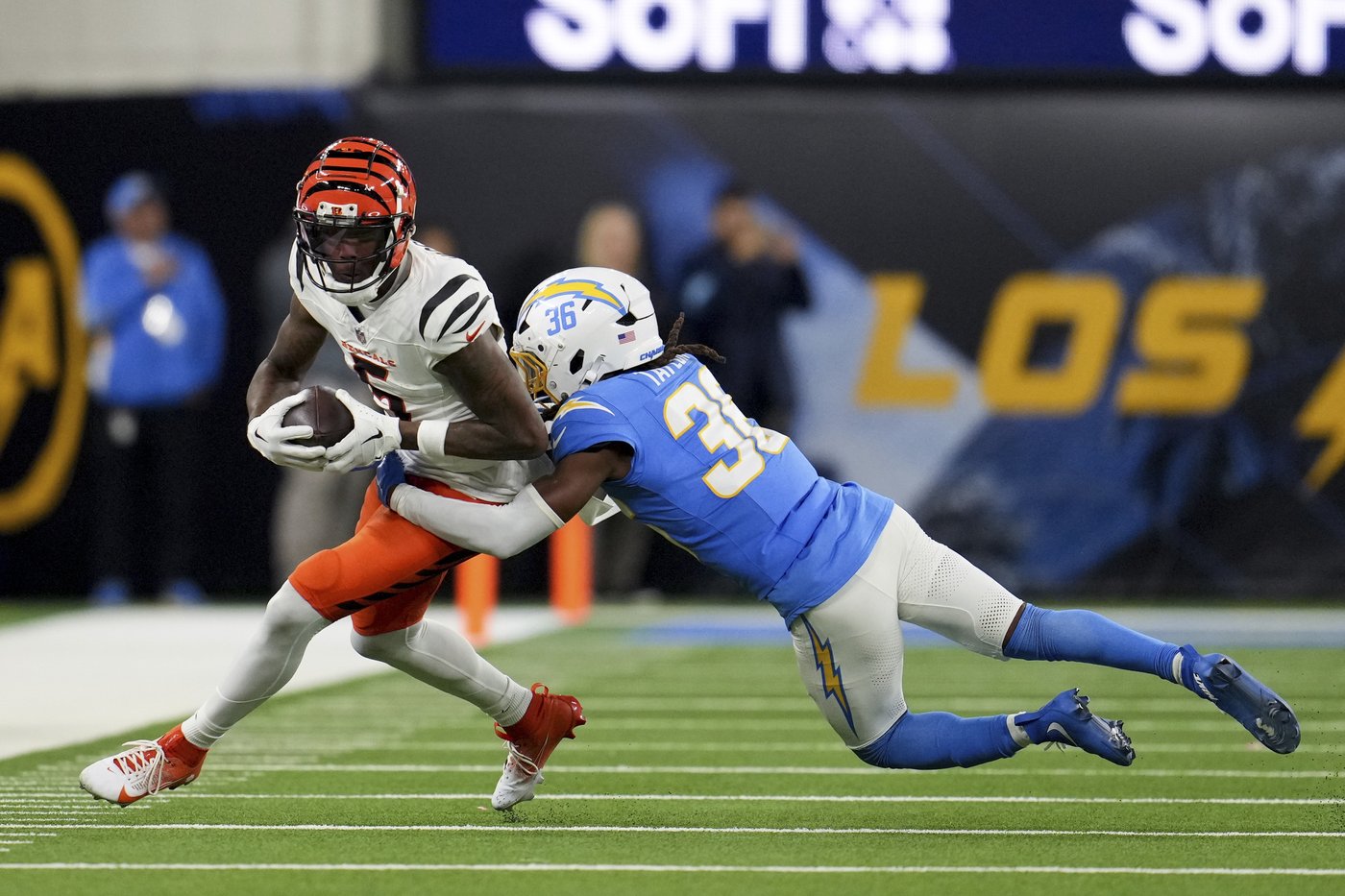 Zac Taylor insists his Bengals can still be a playoff team after loss to Chargers drops them to 4-7 | iNFOnews.ca