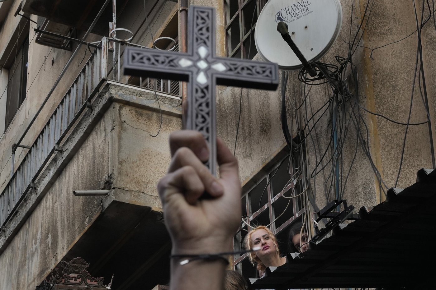 Cities worldwide hold subdued Christmas Eve celebrations amid conflicts | iNFOnews.ca Cities worldwide hold subdued Christmas Eve celebrations amid conflicts | iNFOnews.ca