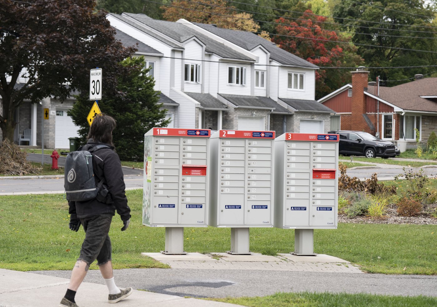 Canada Post promises to protect rural mail delivery in overhaul | iNFOnews.ca