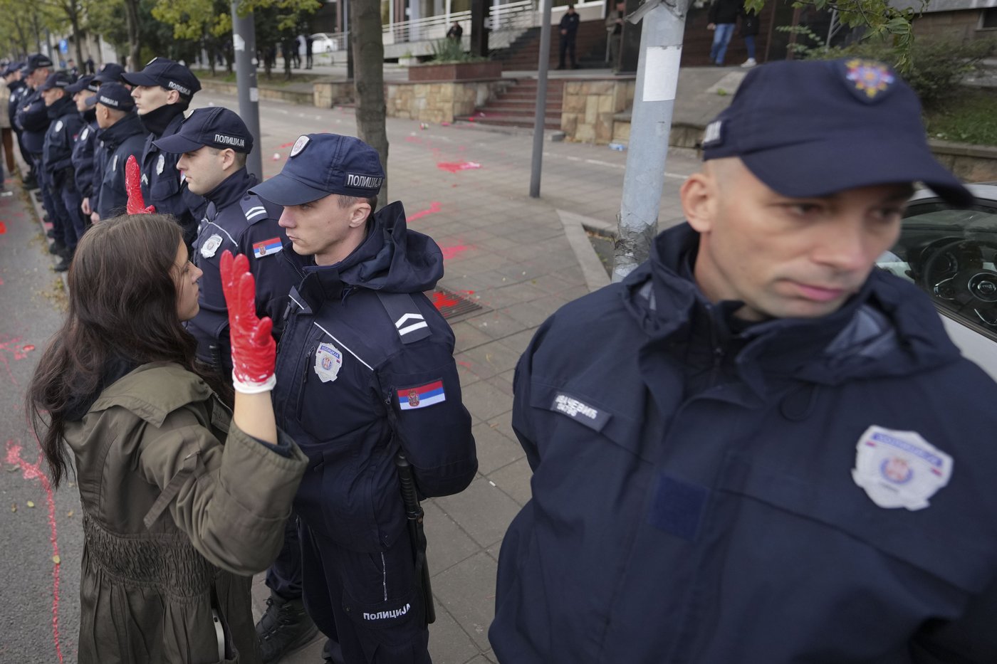 Protesters demand arrests over train station roof collapse that killed 14 people in Serbia | iNFOnews.ca Protesters demand arrests over train station roof collapse that killed 14 people in Serbia | iNFOnews.ca