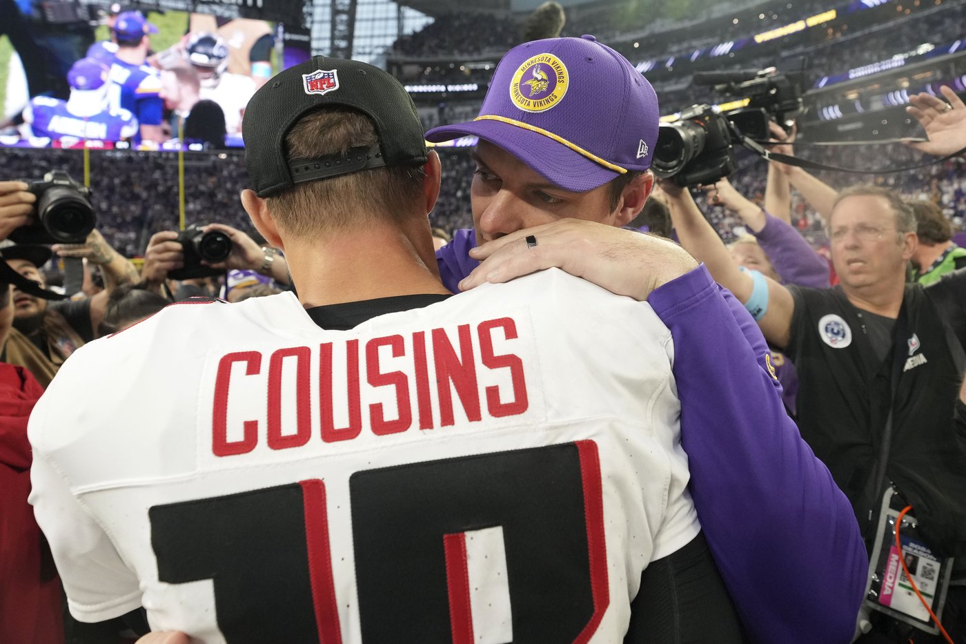 QB Kirk Cousins remains in a slump as the Vikings spoil his homecoming with 2 interceptions | iNFOnews.ca QB Kirk Cousins remains in a slump as the Vikings spoil his homecoming with 2 interceptions | iNFOnews.ca