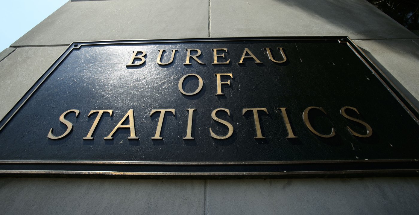 As inflation ticks lower to 1.8% in December, economists expect further BoC rate cuts | iNFOnews.ca
