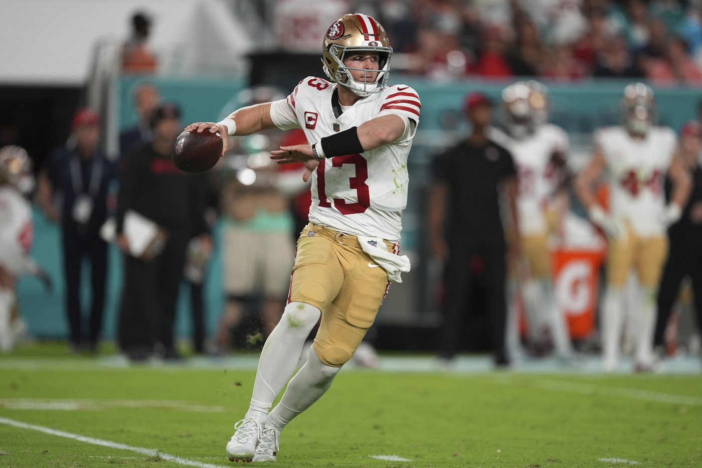 Brock Purdy's production takes a big drop for the 49ers in a trying season | iNFOnews.ca