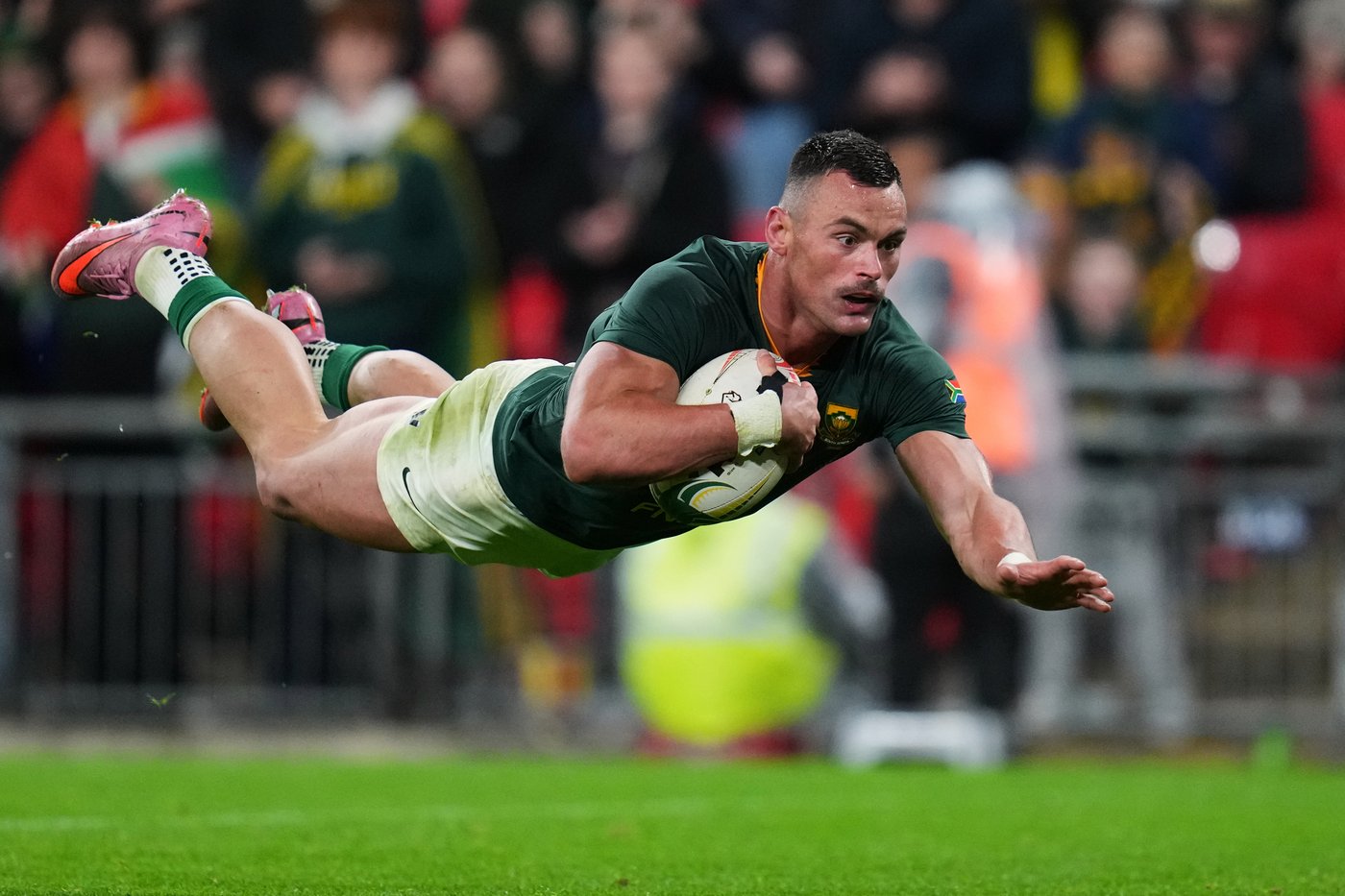 Feinberg-Mngomezulu's solo tries shine as nine-try Springboks rout Japan | iNFOnews.ca Feinberg-Mngomezulu's solo tries shine as nine-try Springboks rout Japan | iNFOnews.ca