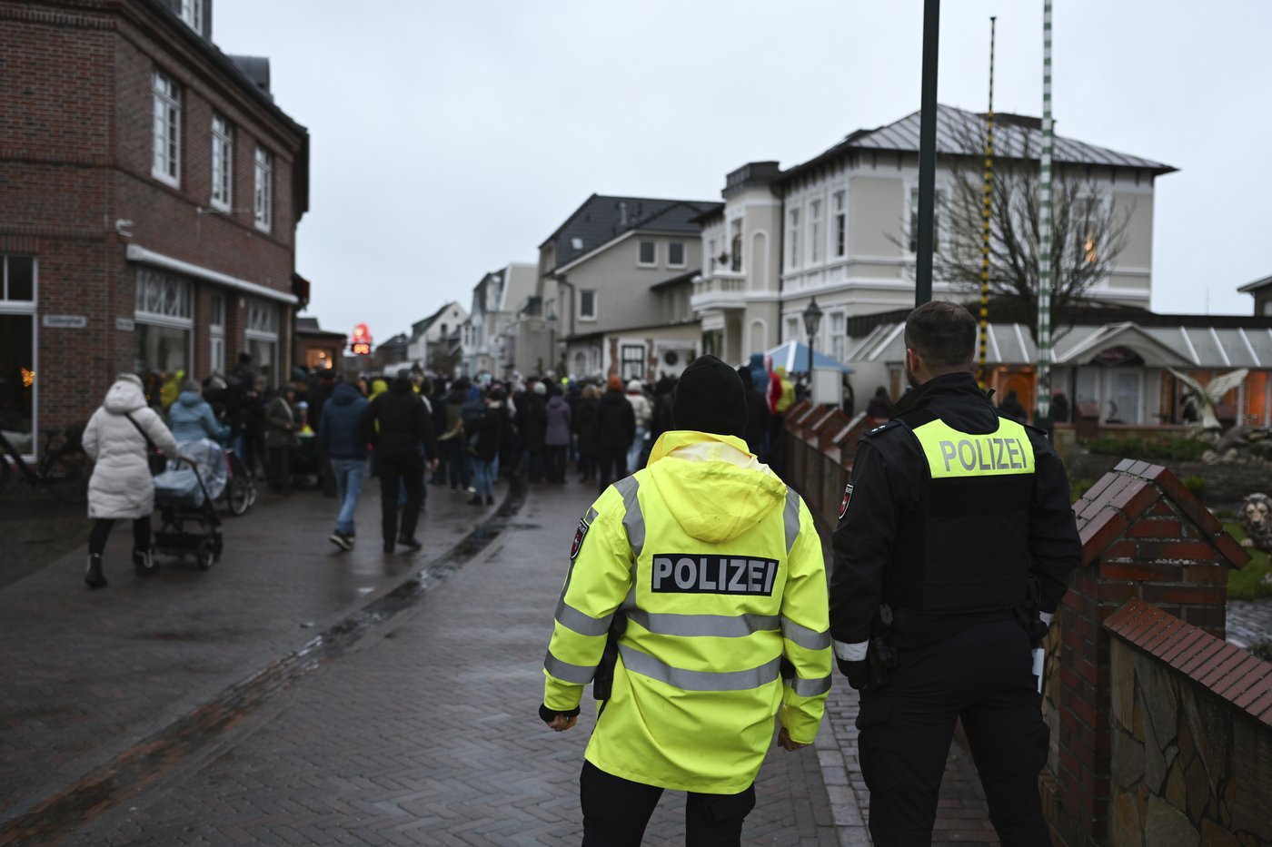 German island festival passes peacefully after criticism over practice of men hitting women | iNFOnews.ca German island festival passes peacefully after criticism over practice of men hitting women | iNFOnews.ca