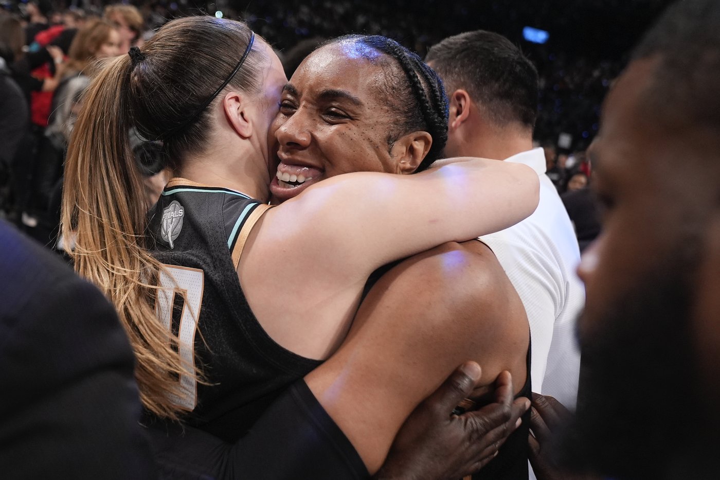 New York wins first WNBA championship after falling in previous five appearances in the Finals | iNFOnews.ca