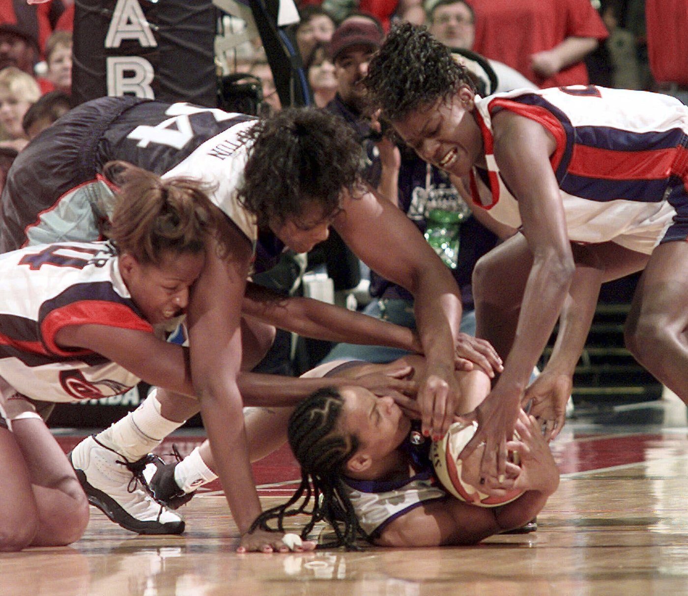 New York wins first WNBA championship after falling in previous five appearances in the Finals | iNFOnews.ca