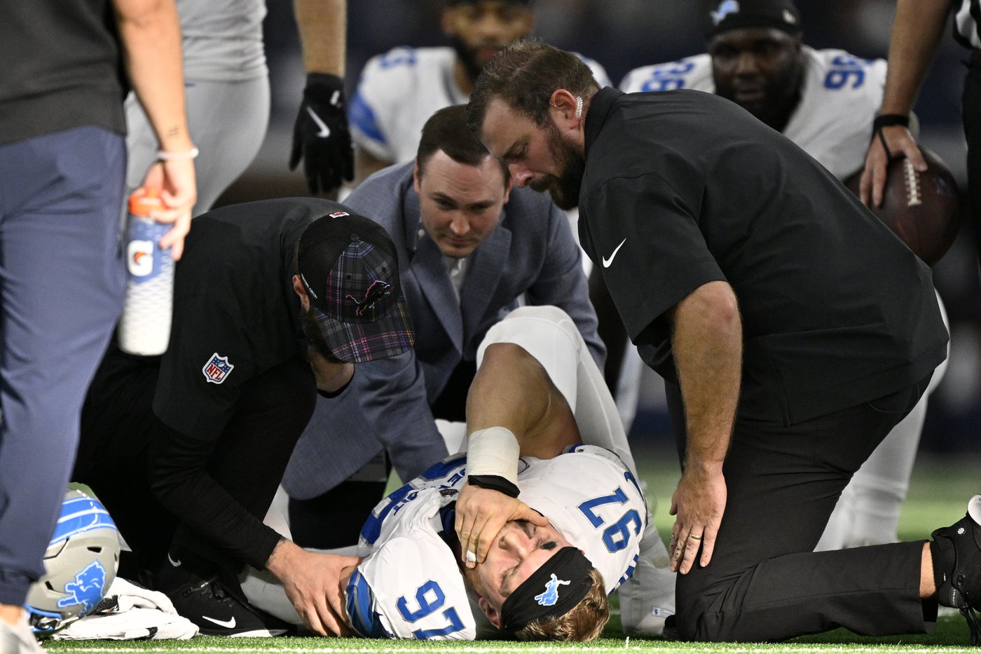 Aidan Hutchinson likely down 4-6 months with broken leg, Lions coach Dan Campbell says | iNFOnews.ca