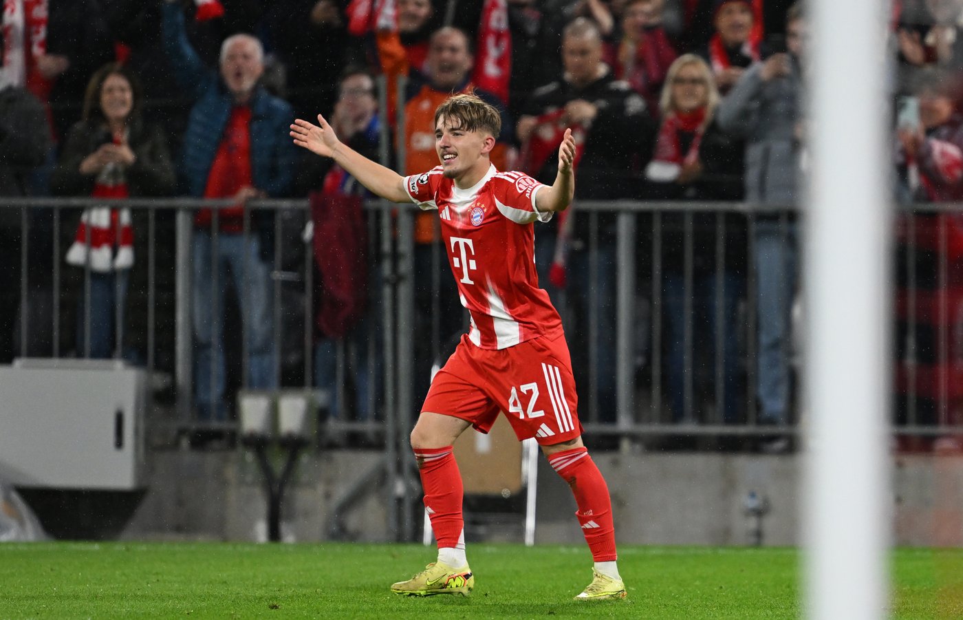Lennart Karl, 17, scores a record-breaking goal in his first Champions League start for Bayern | iNFOnews.ca