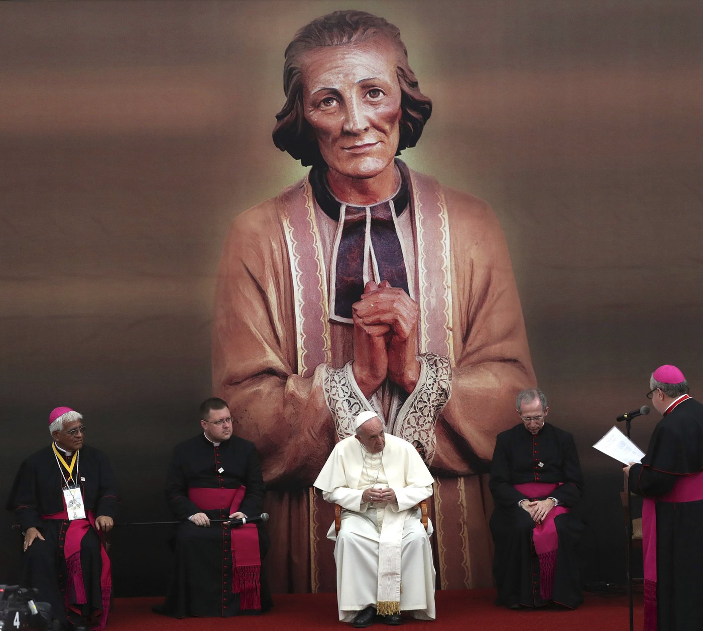 Pope Francis accepts the resignation of a Peruvian bishop accused of ignoring abuse | iNFOnews.ca