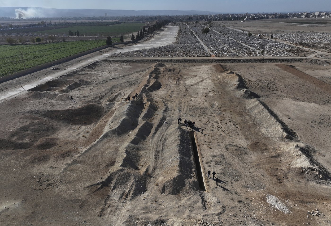After Assad's fall, the task of unearthing the dead from Syria's mass graves is just beginning | iNFOnews.ca After Assad's fall, the task of unearthing the dead from Syria's mass graves is just beginning | iNFOnews.ca