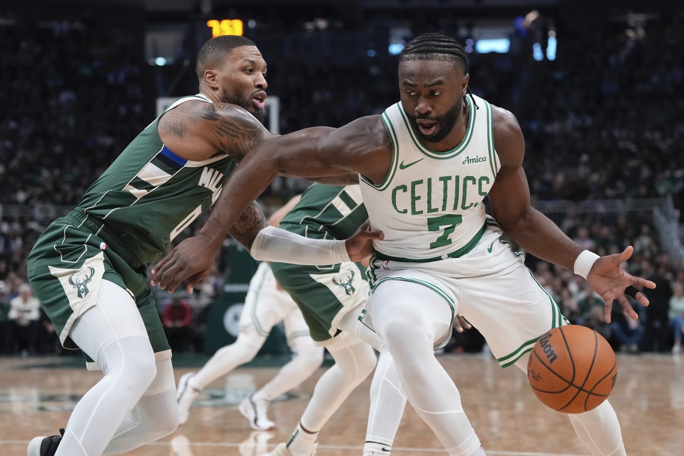 Jayson Tatum scores 23 in second half to rally Celtics to a 113-107 victory over slumping Bucks | iNFOnews.ca