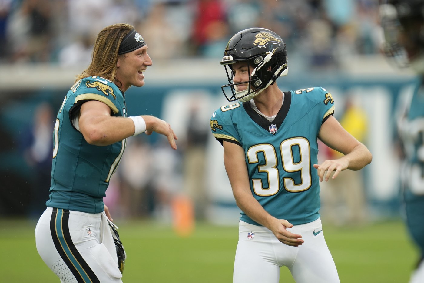 The Jacksonville Jaguars say their flight to London will be delayed because of Hurricane Milton | iNFOnews.ca