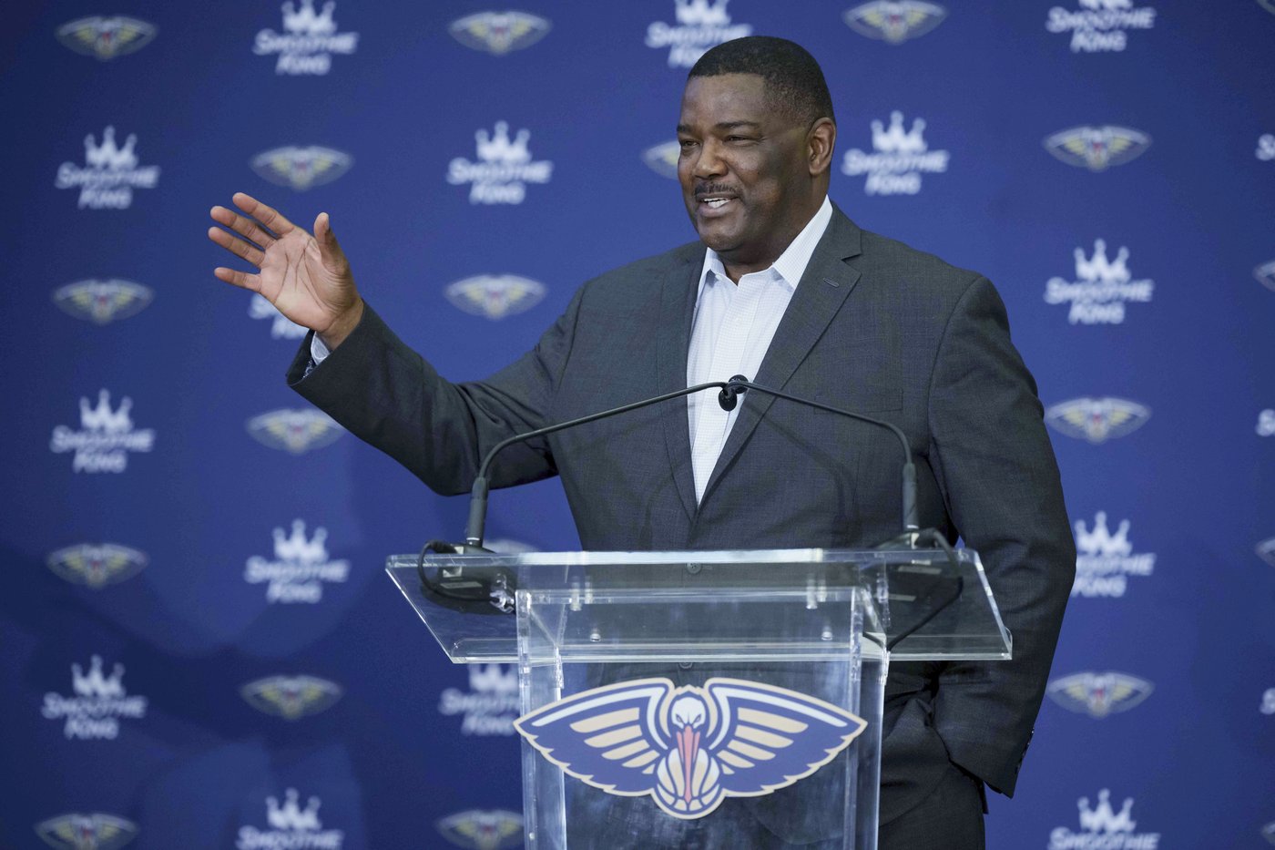 Dumars dealing early in his tenure as the Pelicans' basketball operations chief | iNFOnews.ca