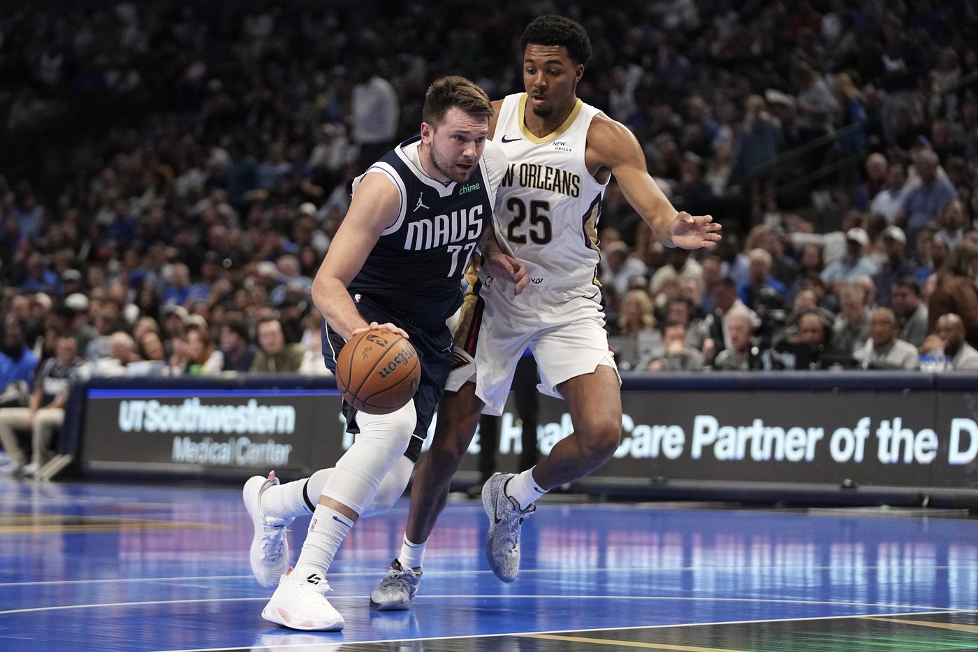 Mavs star Luka Doncic has a right wrist sprain and will be re-evaluated in a week | iNFOnews.ca Mavs star Luka Doncic has a right wrist sprain and will be re-evaluated in a week | iNFOnews.ca