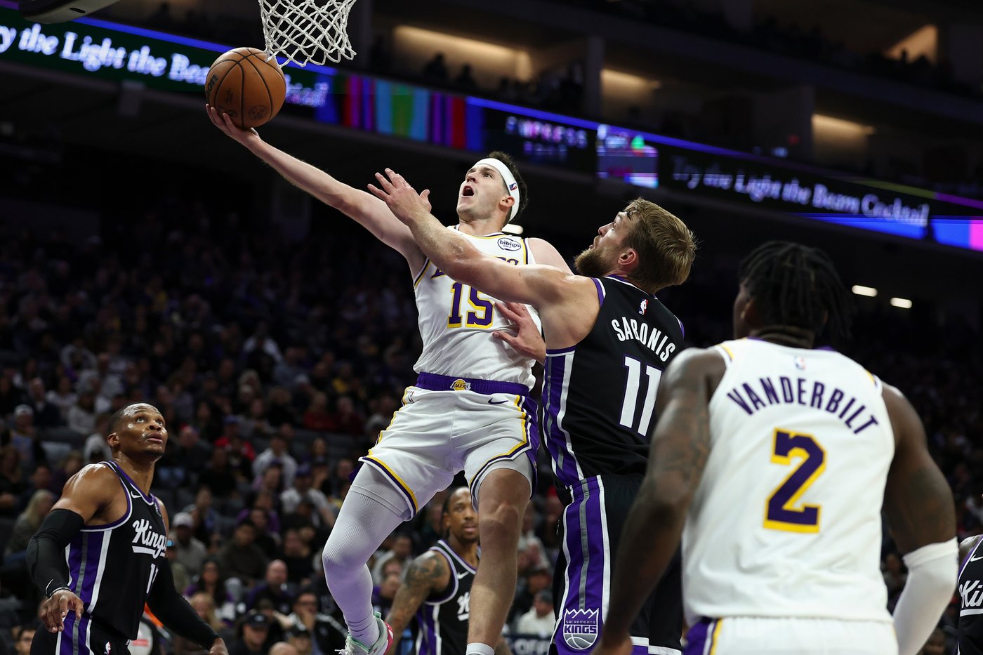 Reaves has career night as Lakers beat Kings without Luka, 127-120 | iNFOnews.ca Reaves has career night as Lakers beat Kings without Luka, 127-120 | iNFOnews.ca