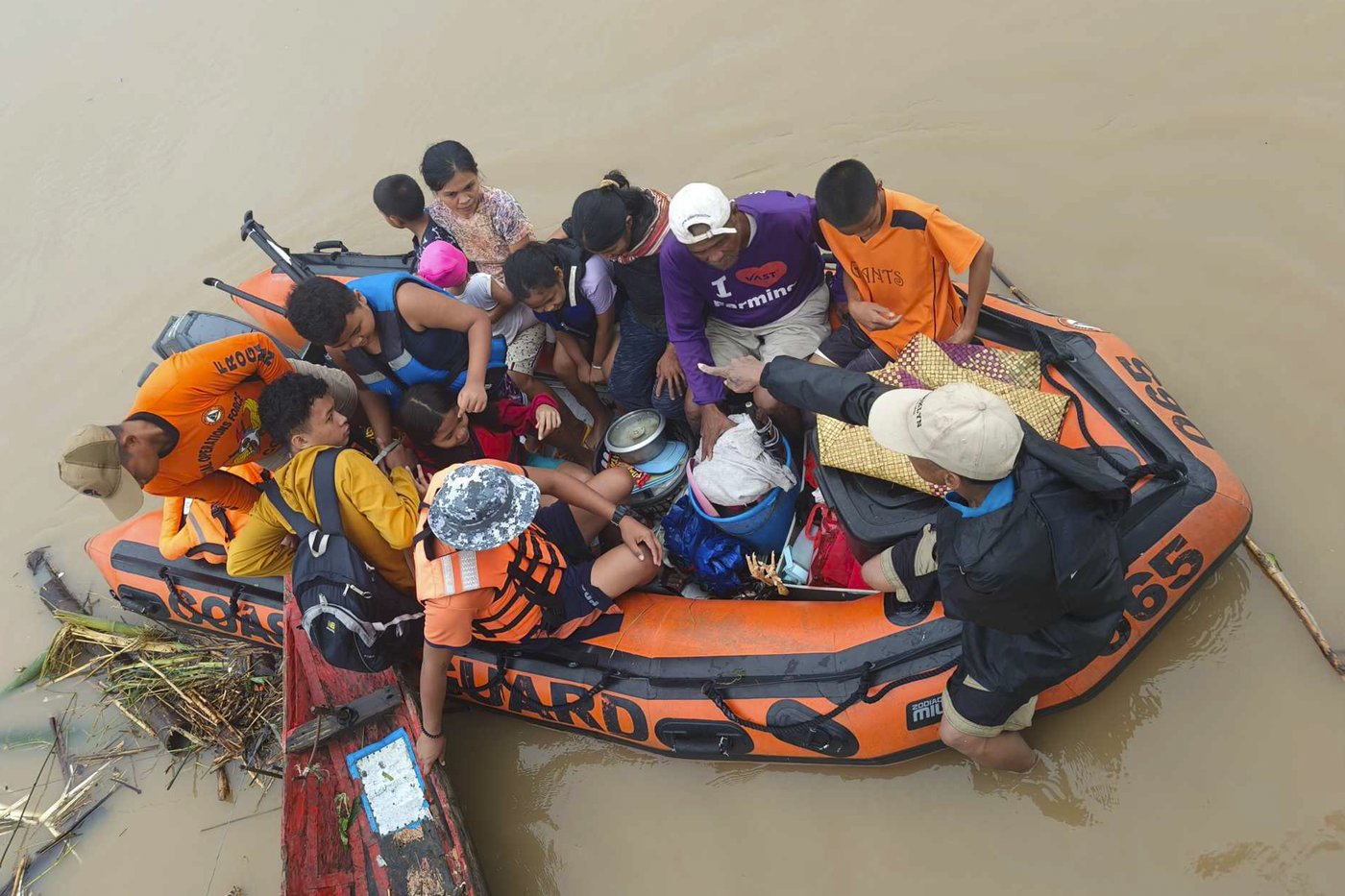 Tropical storm battering Philippines leaves at least 24 people dead in flooding and landslides | iNFOnews.ca Tropical storm battering Philippines leaves at least 24 people dead in flooding and landslides | iNFOnews.ca