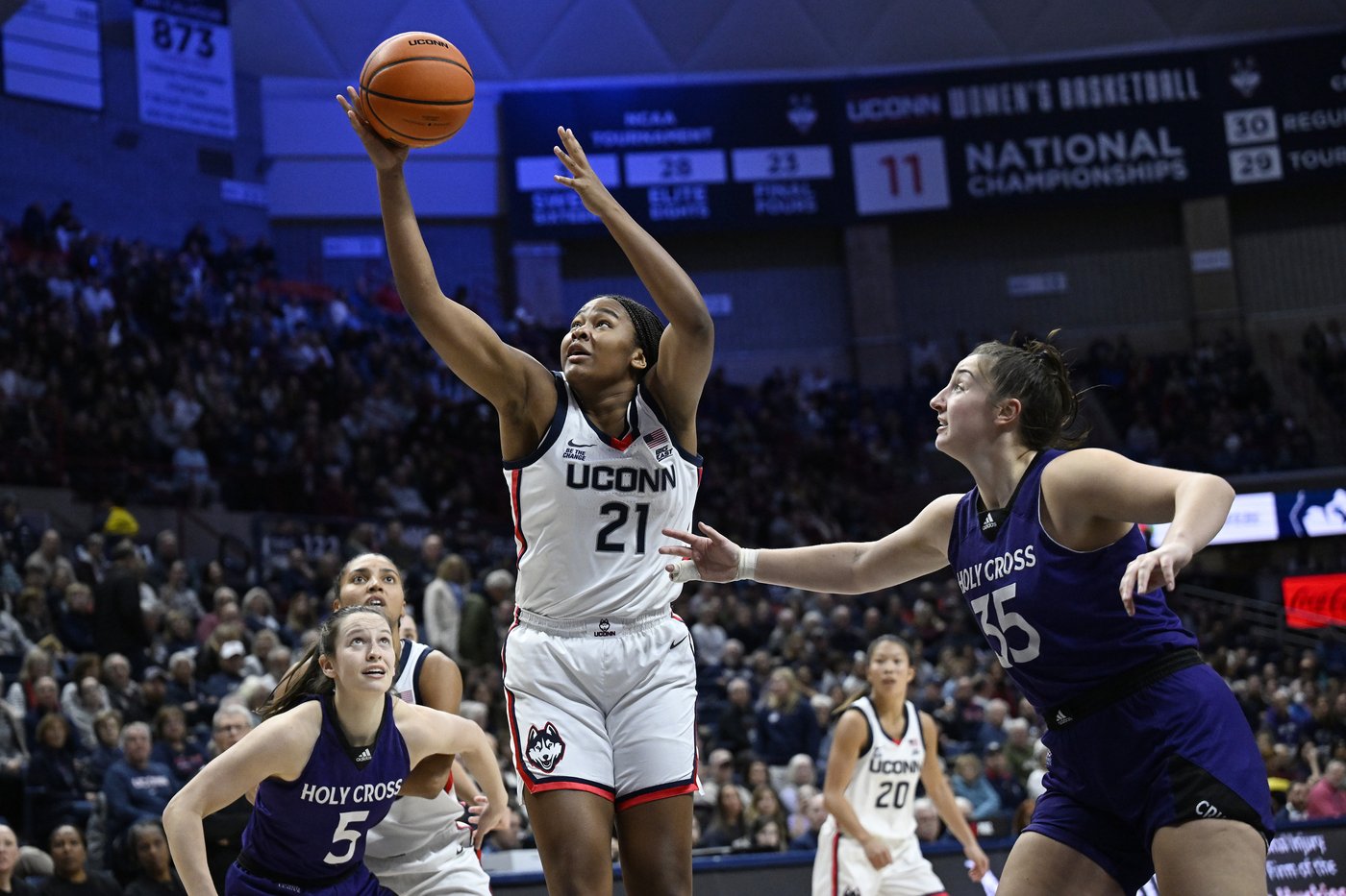 Freshman Sarah Strong scores 22 points to lead No. 2 UConn past Holy Cross 88-52 | iNFOnews.ca Freshman Sarah Strong scores 22 points to lead No. 2 UConn past Holy Cross 88-52 | iNFOnews.ca