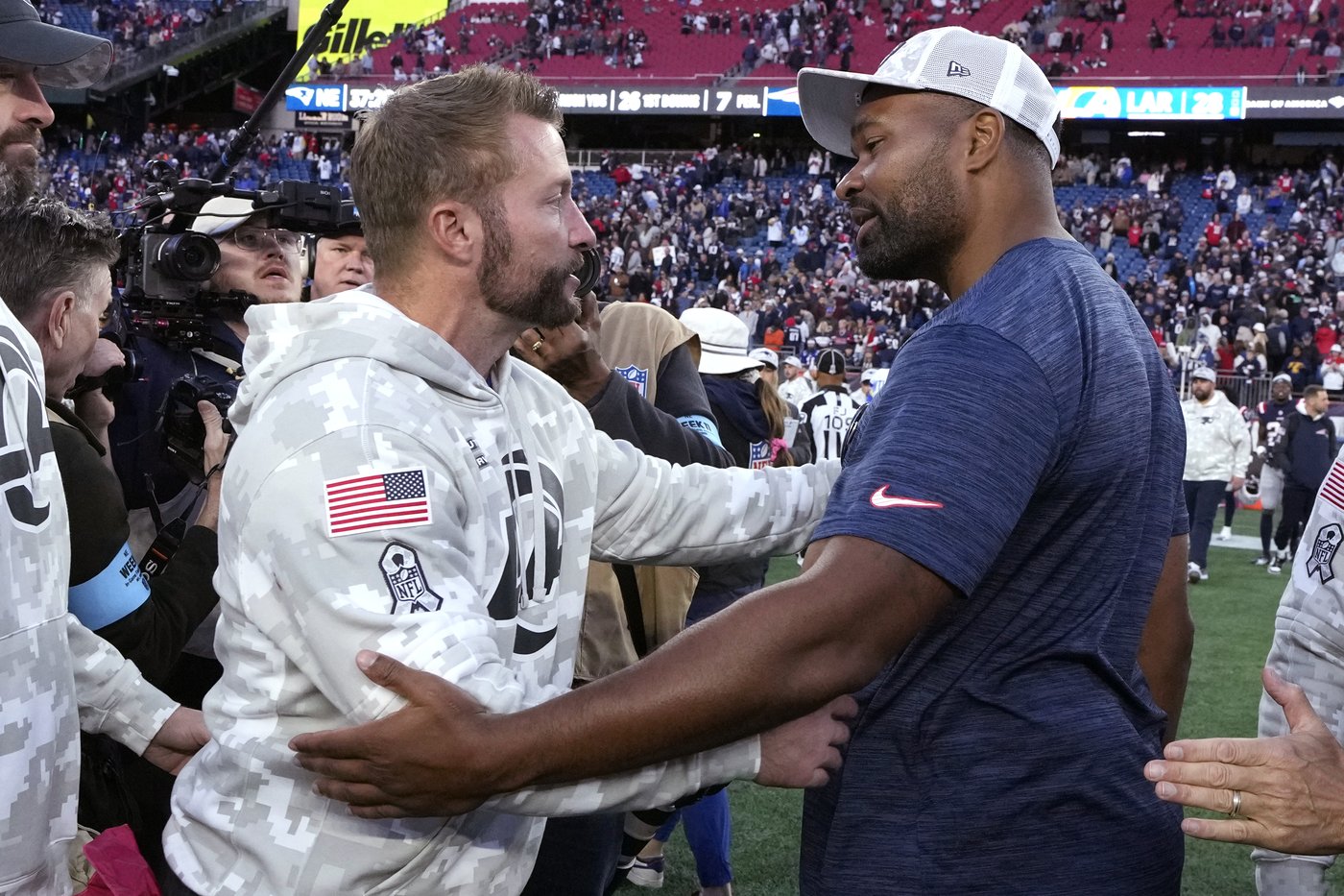 Pats deal with familiar issues, late-game miscues in loss to Rams | iNFOnews.ca