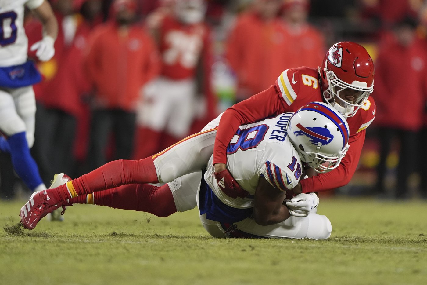 The Chiefs get more Mahomes magic and advance to 3rd straight Super Bowl, beating the Bills 32-29 | iNFOnews.ca The Chiefs get more Mahomes magic and advance to 3rd straight Super Bowl, beating the Bills 32-29 | iNFOnews.ca