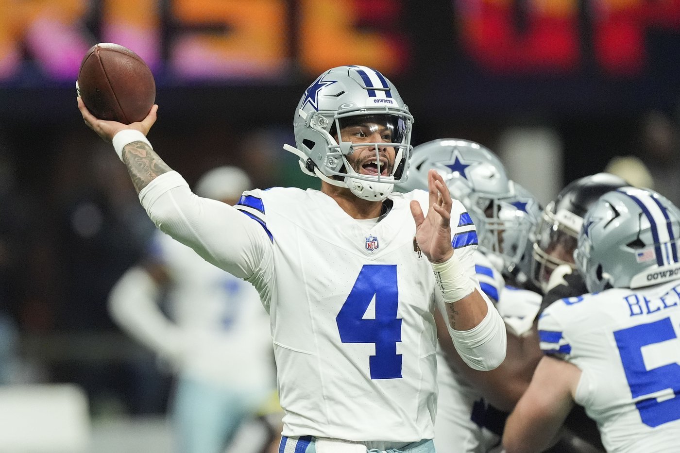Jerry Jones says Dak Prescott is likely headed to IR, but owner isn't giving up on Cowboys' season | iNFOnews.ca
