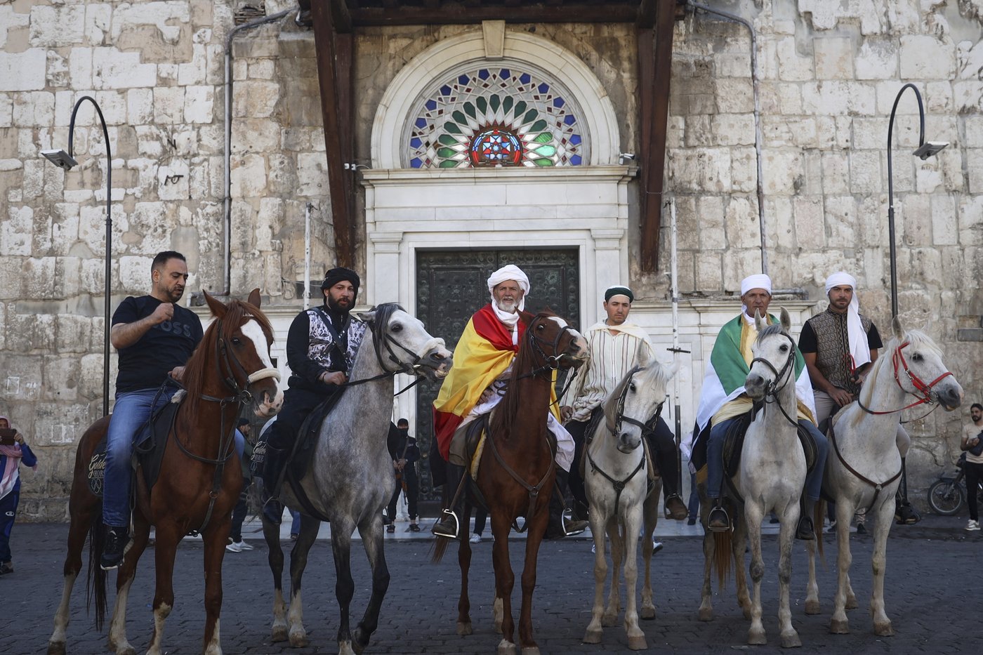 Spanish Muslims retrace ancient Hajj route on horseback from Andalusia to Mecca | iNFOnews.ca
