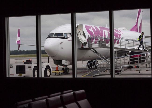 Passenger rights advocate launches complaint against new low-cost airline | iNFOnews.ca Passenger rights advocate launches complaint against new low-cost airline | iNFOnews.ca
