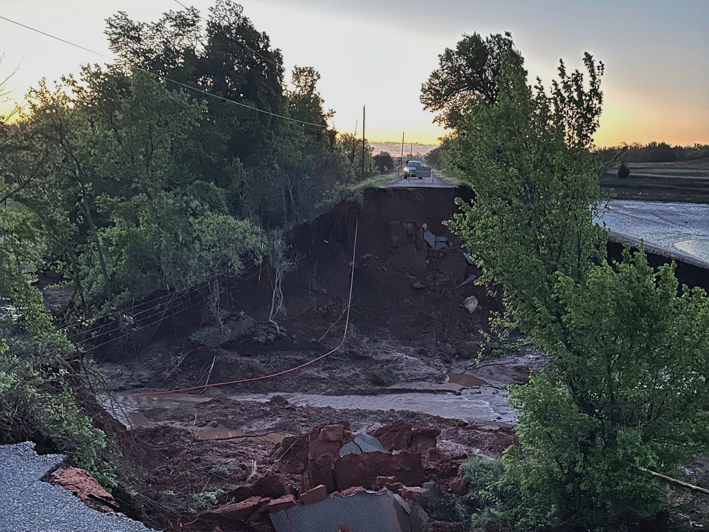 Heavy rainfall sets records and washes out roadway in rural Oklahoma | iNFOnews.ca