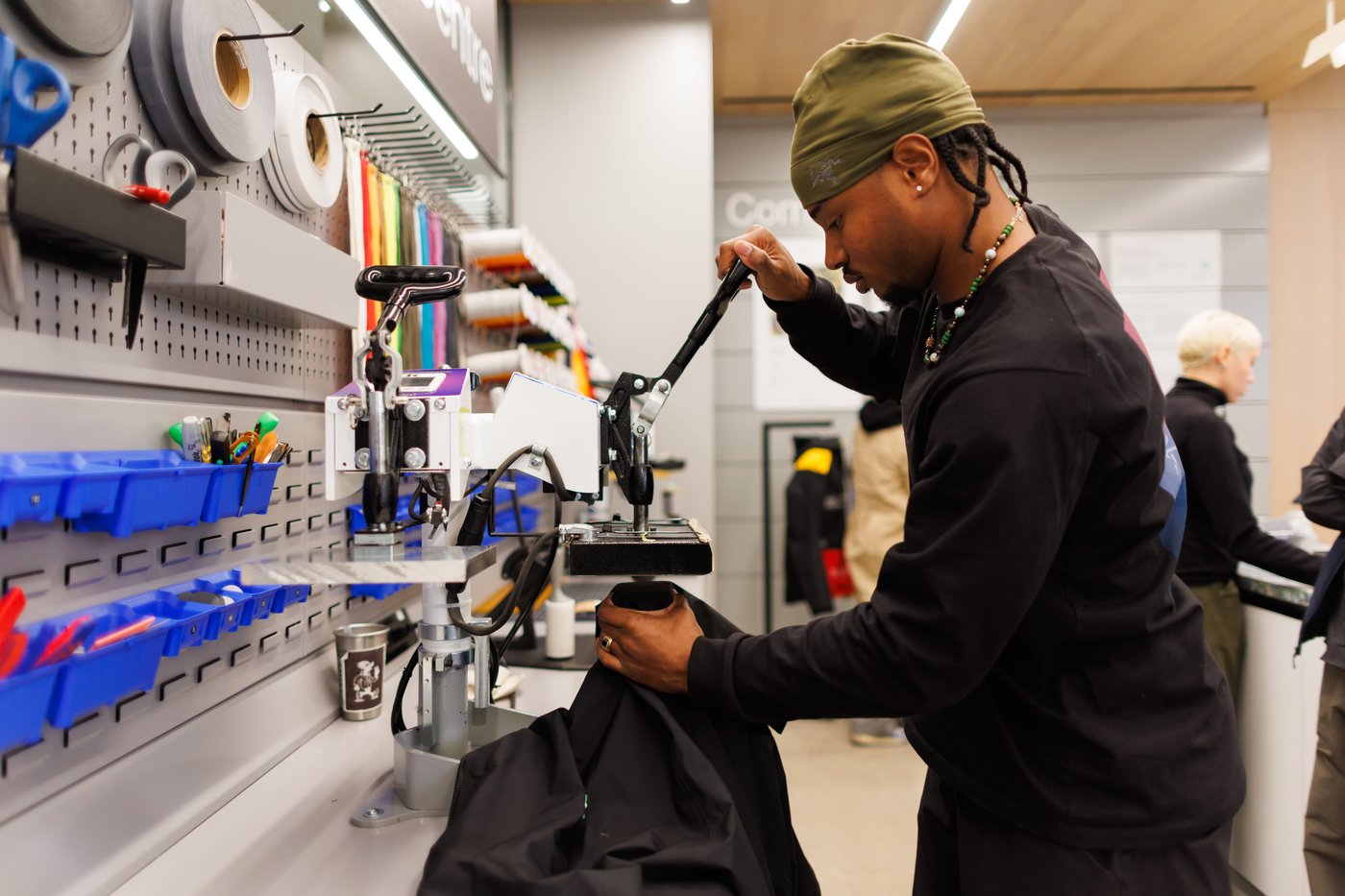 Apparel retailers like Arc'teryx see in-store repair centres as 'the future' | iNFOnews.ca Apparel retailers like Arc'teryx see in-store repair centres as 'the future' | iNFOnews.ca