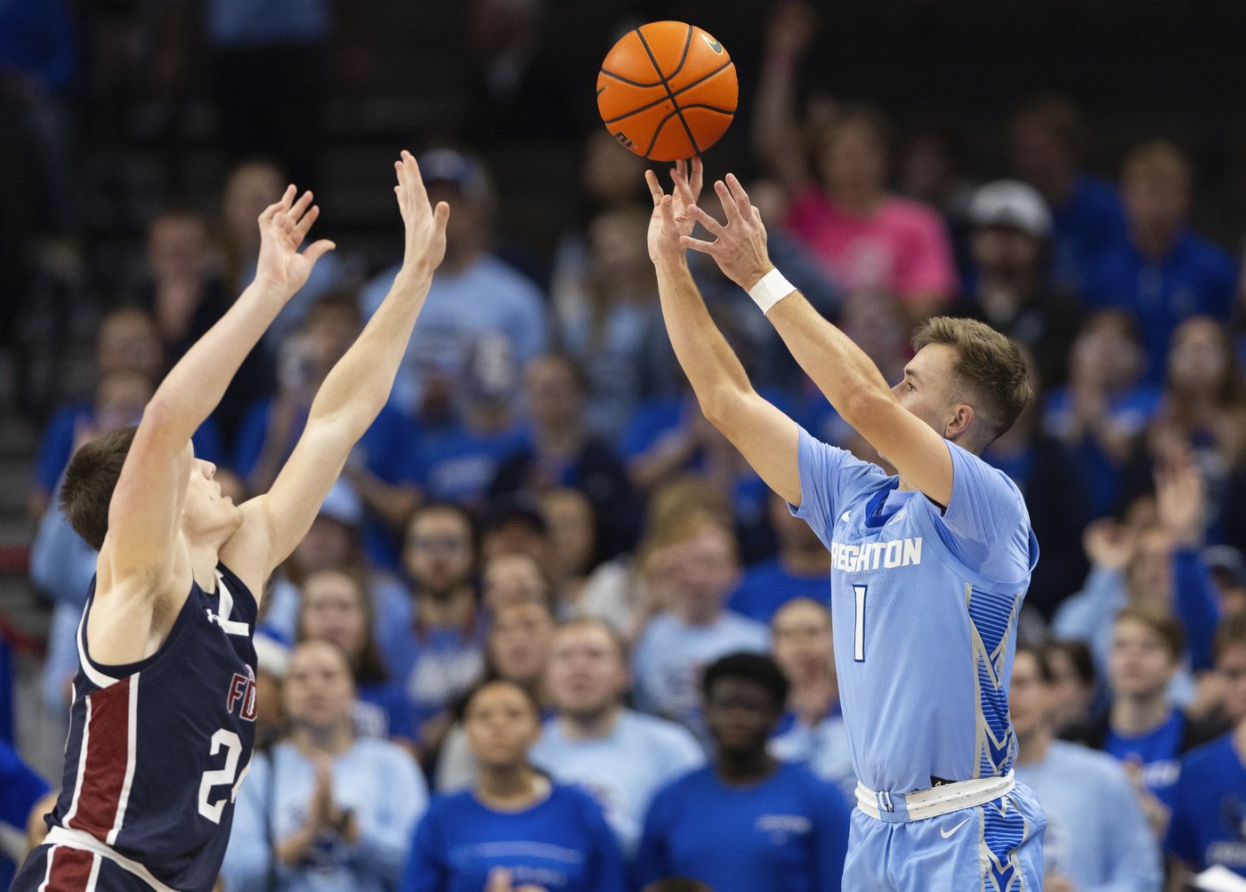 Kalkbrenner misses only 1 shot, scores 24 in No. 15 Creighton's 96-70 win over Fairleigh Dickinson | iNFOnews.ca