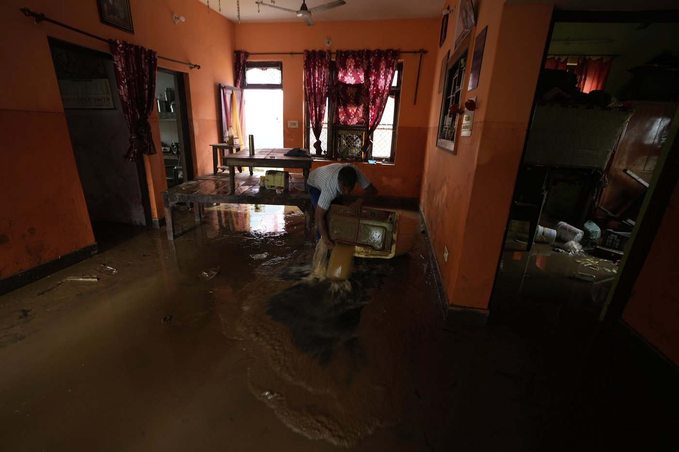 Photos show the effects of flooding in Kashmir after weeks of intense rain in the region | iNFOnews.ca