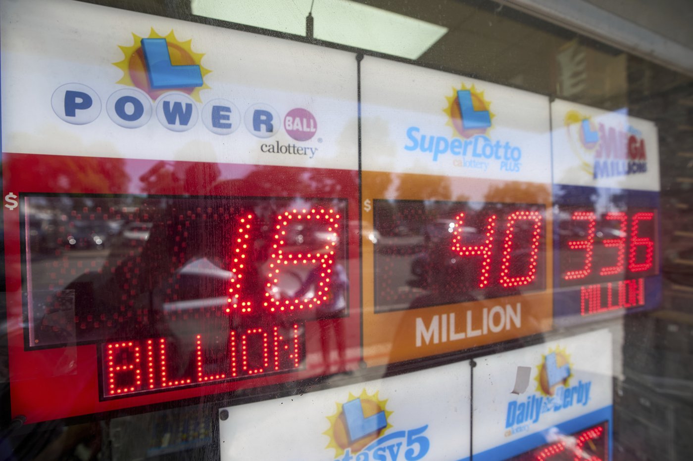 Powerball lottery players in Missouri and Texas to split nearly $1.8 billion jackpot | iNFOnews.ca