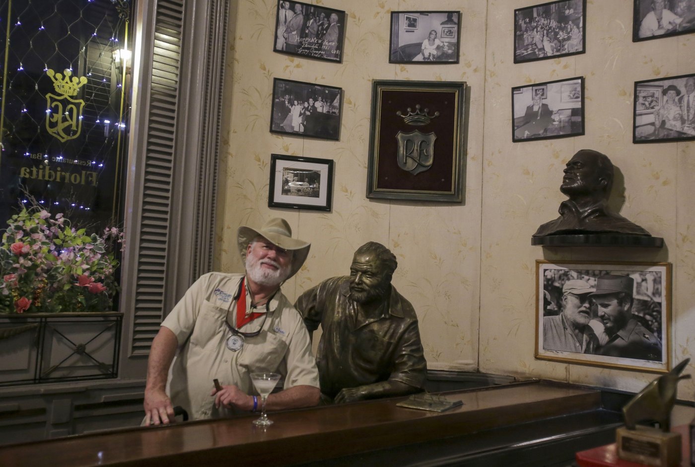 Hemingway look-alikes visit Cuba and some of the late writer's favorite places | iNFOnews.ca Hemingway look-alikes visit Cuba and some of the late writer's favorite places | iNFOnews.ca