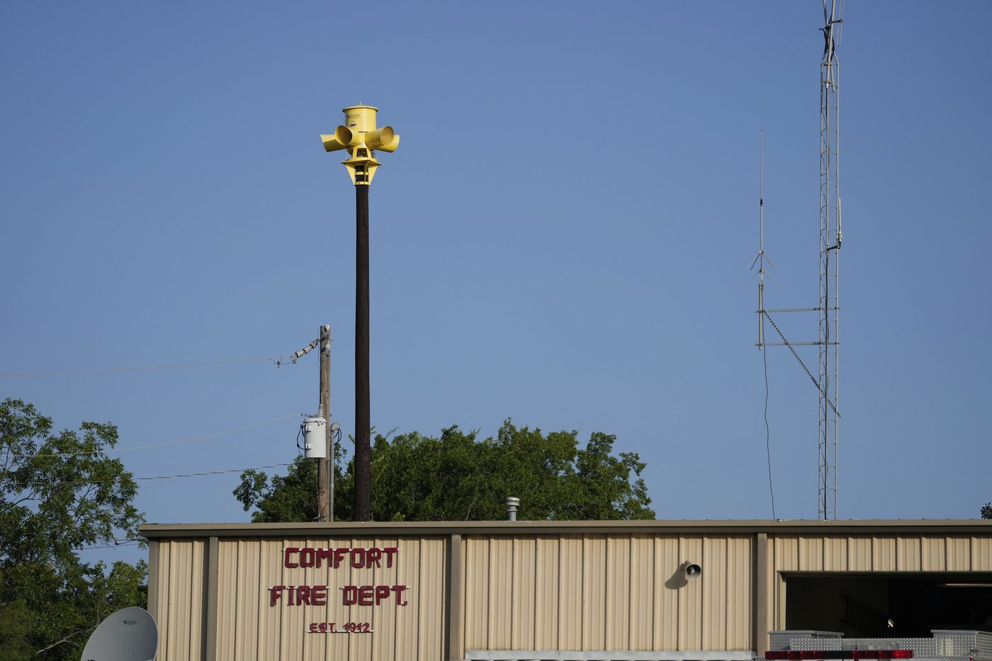 A small Texas community where everyone survived flooding has sirens that warned them | iNFOnews.ca A small Texas community where everyone survived flooding has sirens that warned them | iNFOnews.ca