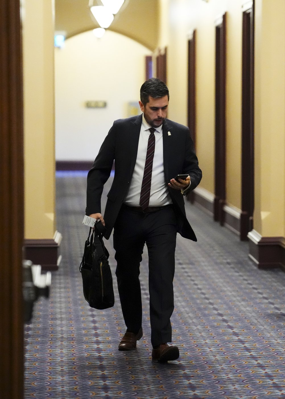 CSIS pledges 'robust' review of technologies in response to critical watchdog report | iNFOnews.ca