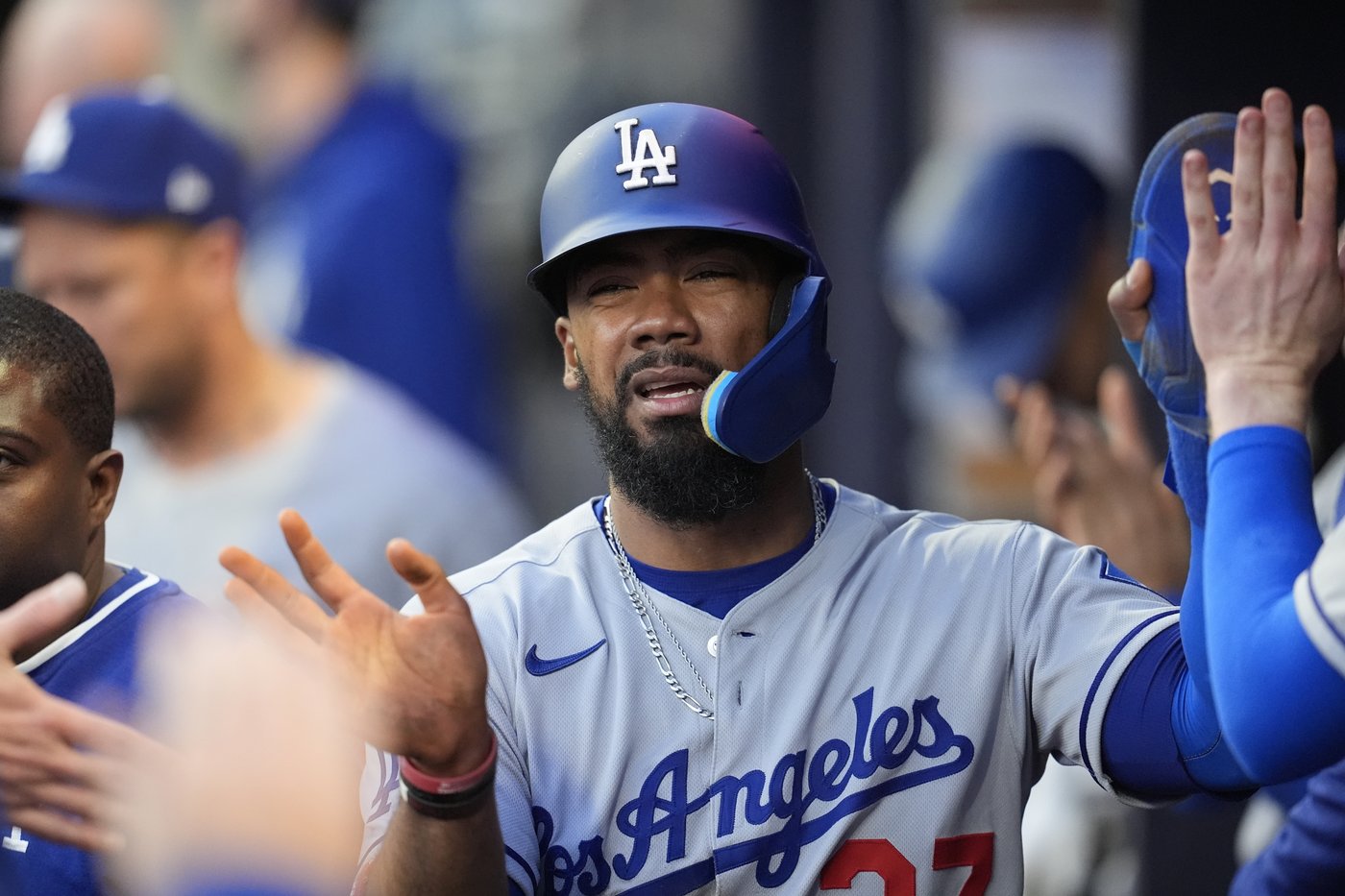 Teoscar Hernández returns to Dodgers after IL stint and James Outman goes back to minors | iNFOnews.ca