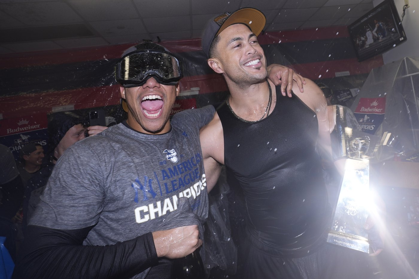 Juan Soto's 3-run homer in 10th sends Yankees past Guardians 5-2 and into World Series for 41st time | iNFOnews.ca Juan Soto's 3-run homer in 10th sends Yankees past Guardians 5-2 and into World Series for 41st time | iNFOnews.ca